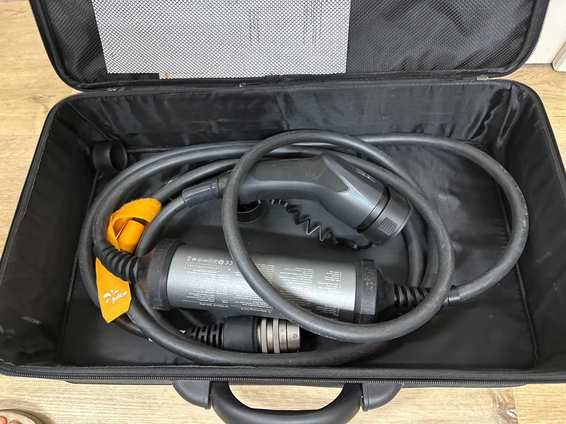 Juice Chargeurs de batterie: Juice Booster 2 Ladestation mit 4 Adaptern – D'occasion à Arch par bobobummel 1