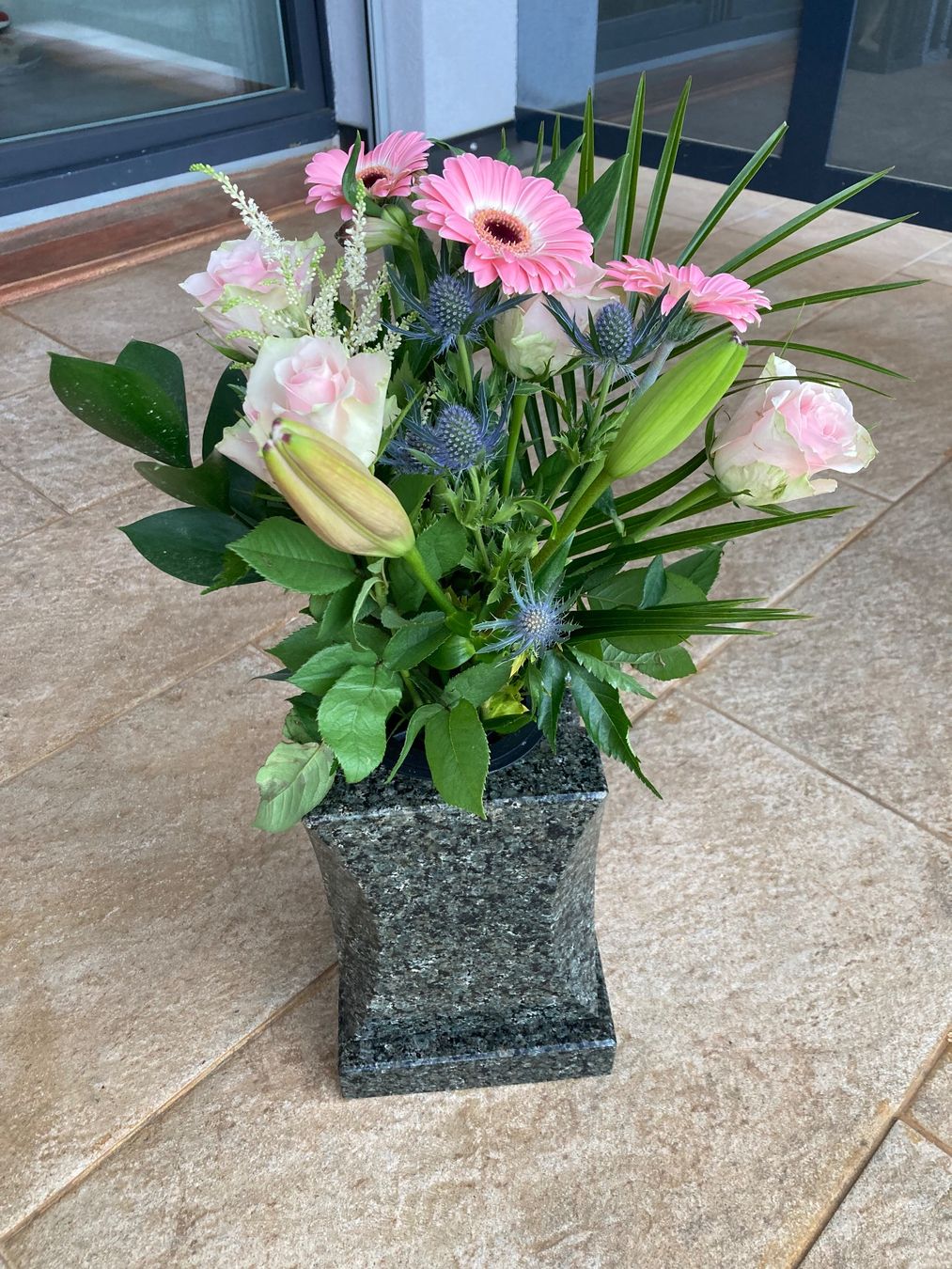 Vasen & Gefässe: Vase en granit – Neu und originalverpackt aus Romont FR von vad_q2zr 7