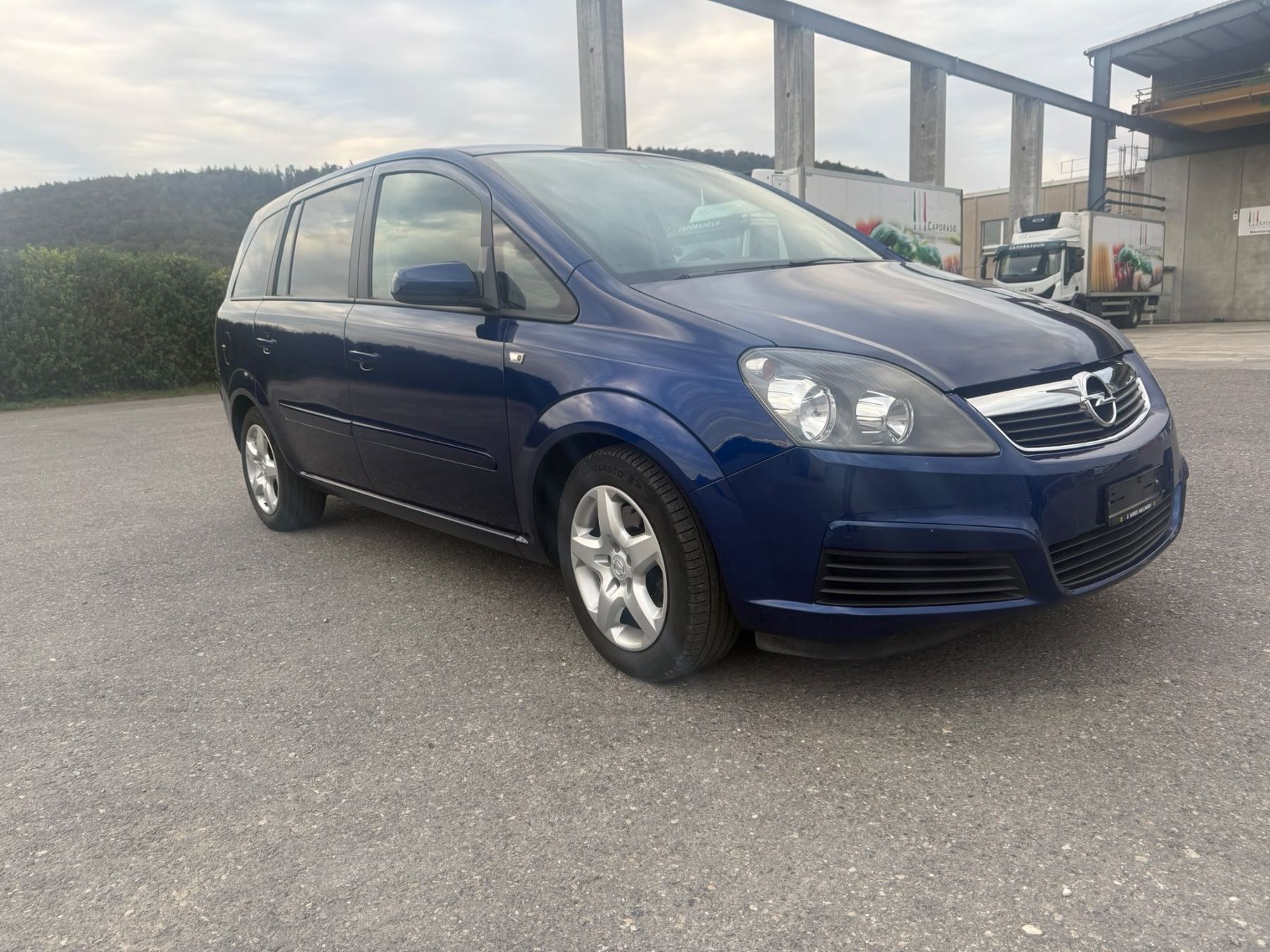 Opel Autos: Opel Zafira 1.9d – Gebraucht aus Leibstadt von ars_2d6j