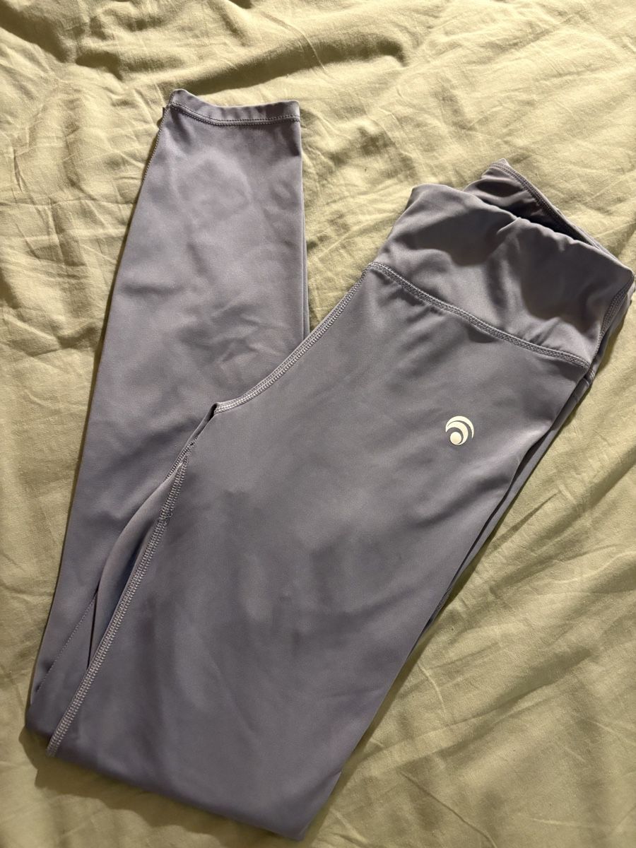 Oceansapart Leggings: Oceans Apart Leggins – Usato da Grindelwald venduto da Kikaa99