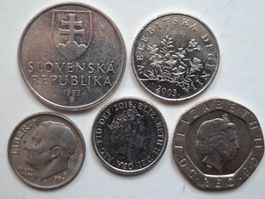 Verschiedene ausländische Münzen / Divers pièces de monnaie