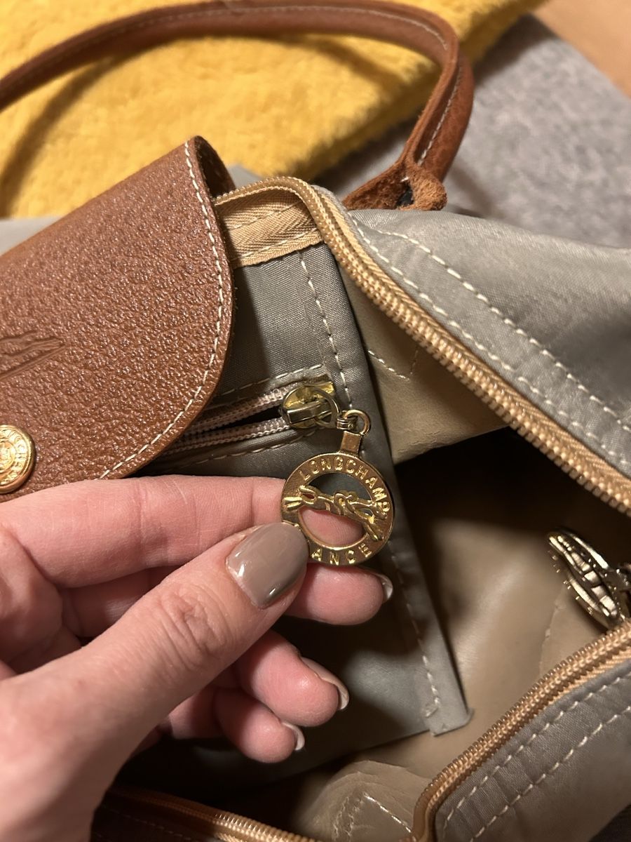 Longchamp Sacs femmes: Sac pliage Longchamp – D'occasion à Noville par Malik2017 5
