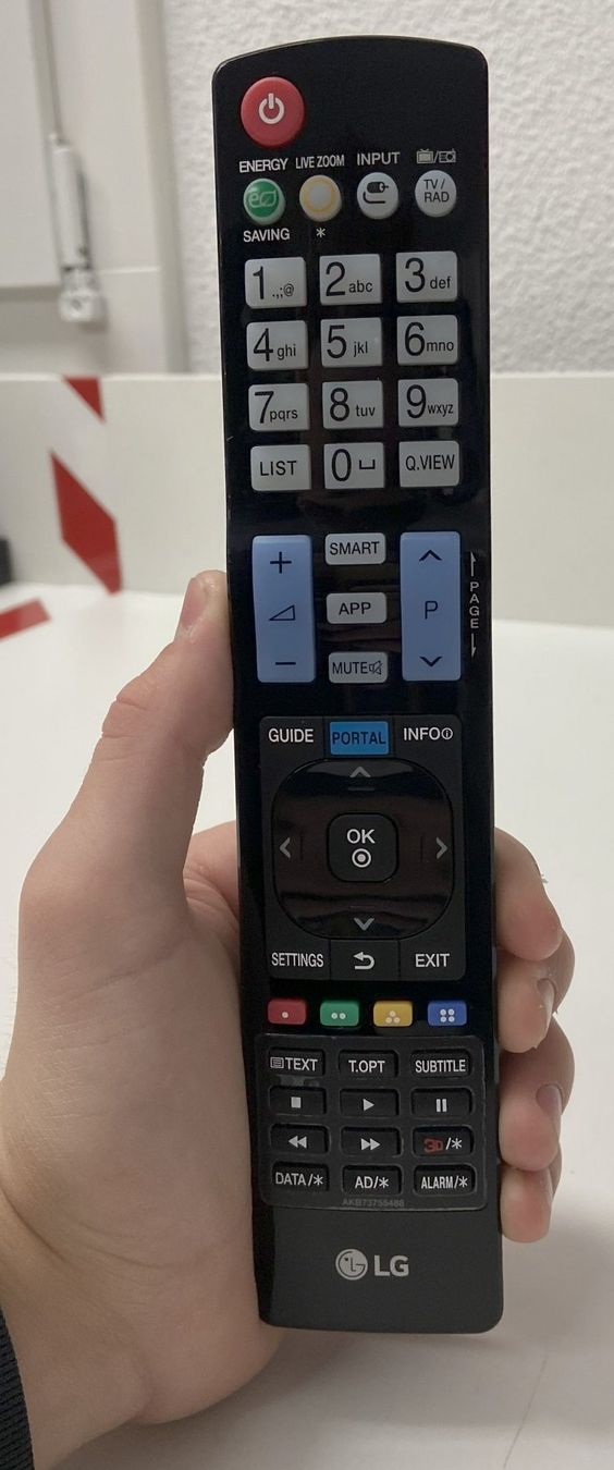 LG Fernbedienungen: LG Fernbedienungen 10Stk – Neu (gemäss Beschreibung) aus Schönenberg ZH von Satspezie 1