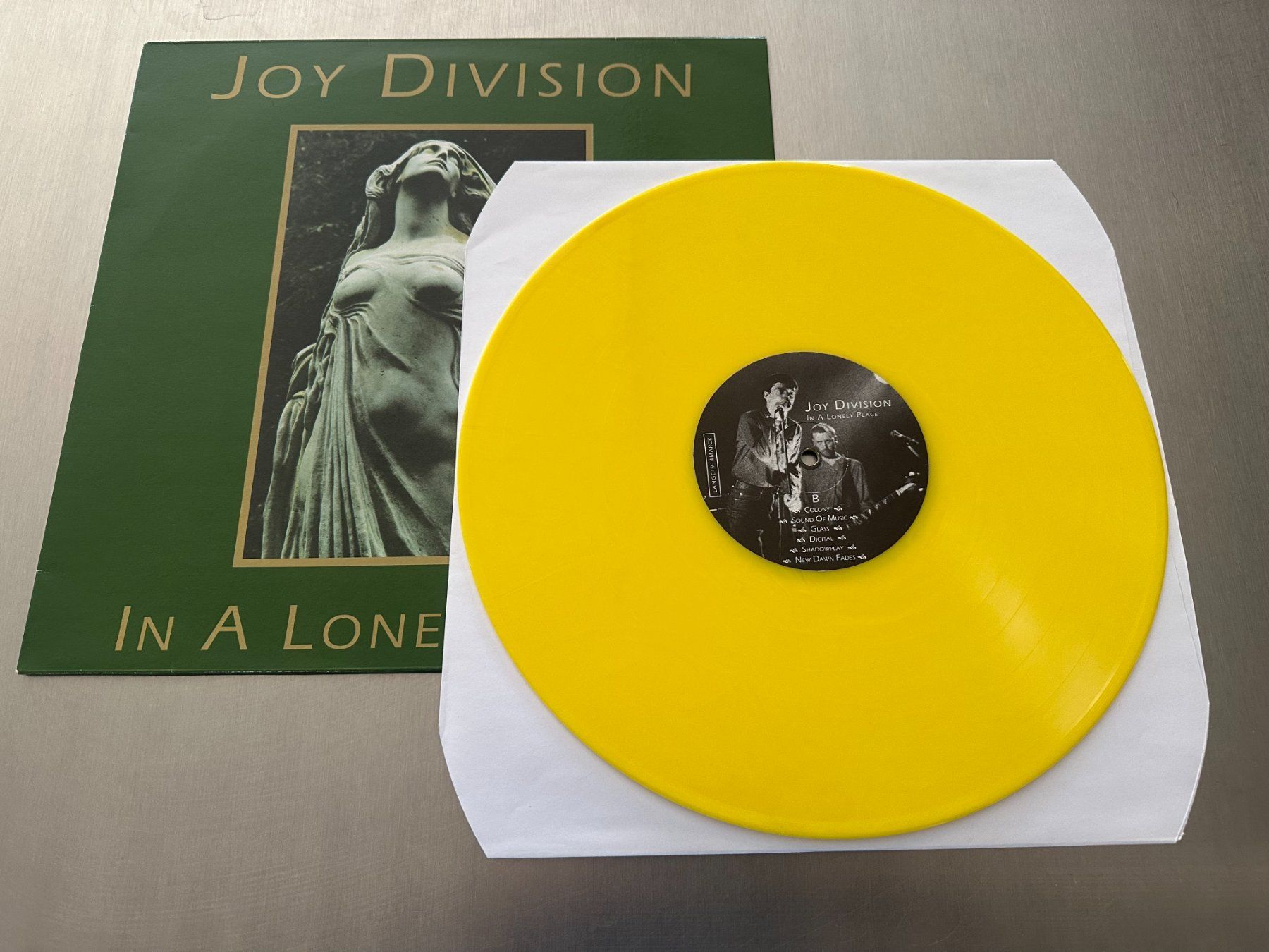 Dischi in vinile: JOY DIVISION LP IN A LONELY PLACE – Usato da Sion venduto da jaipur1401 2