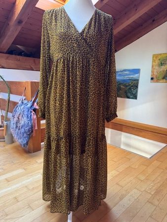 Wunderschönes Kleid, EmmE Marella, Gr. 36-38 (ital. 42)