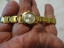 ALBONA SEHR KLEINE DAMEN UHR.H-AUFZEUG-LÄÜFT-22X23MM