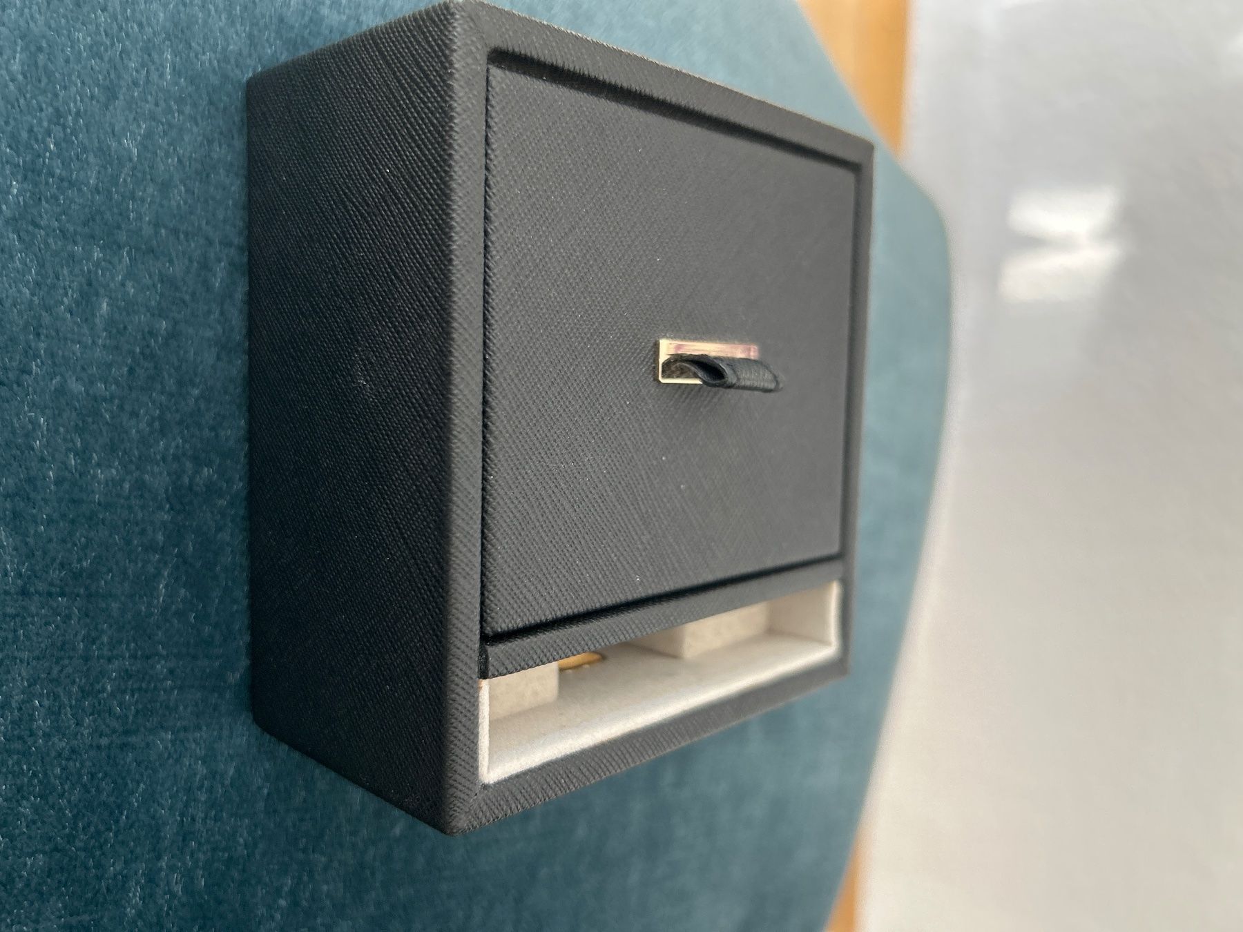 Contenitori & Simili: Stackers Phone charger box – Usato da Biel/Bienne venduto da zit_v5yc 3