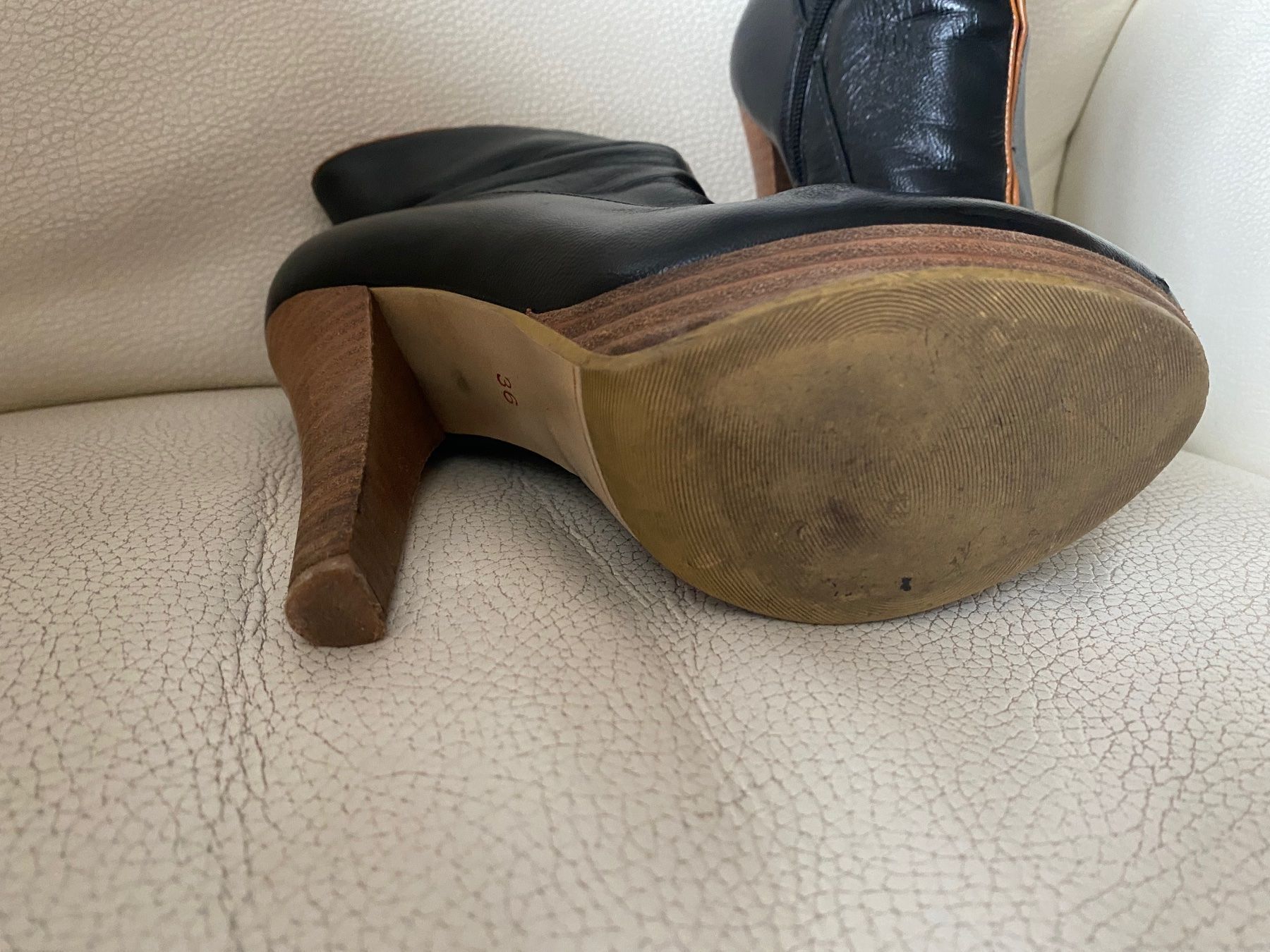 Scarpe da donna: Leather ankle boots – Usato da Zürich venduto da Yuece 2