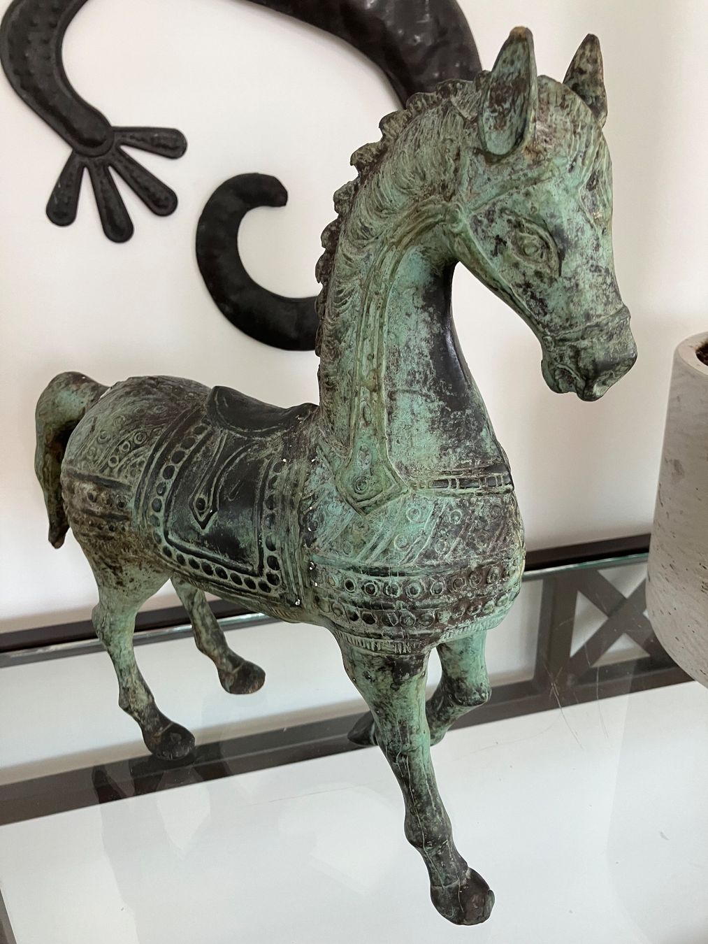 Figuren: Cheval en métal – Gebraucht aus Pully von gas_6k8z