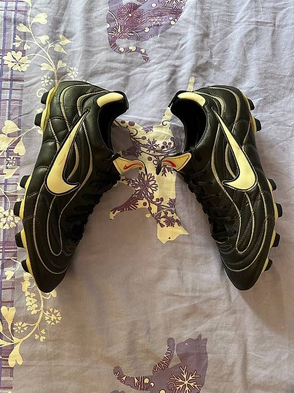 Nike Scarpe da uomo: Nike Mercurial 1997 44 – Usato da Lausanne venduto da PeixotoBruno