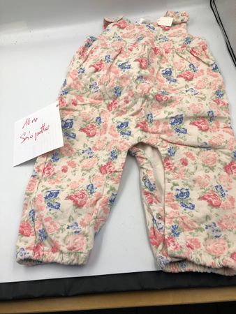 Divers vêtements bébé fille 18m excellent etat vendu unité