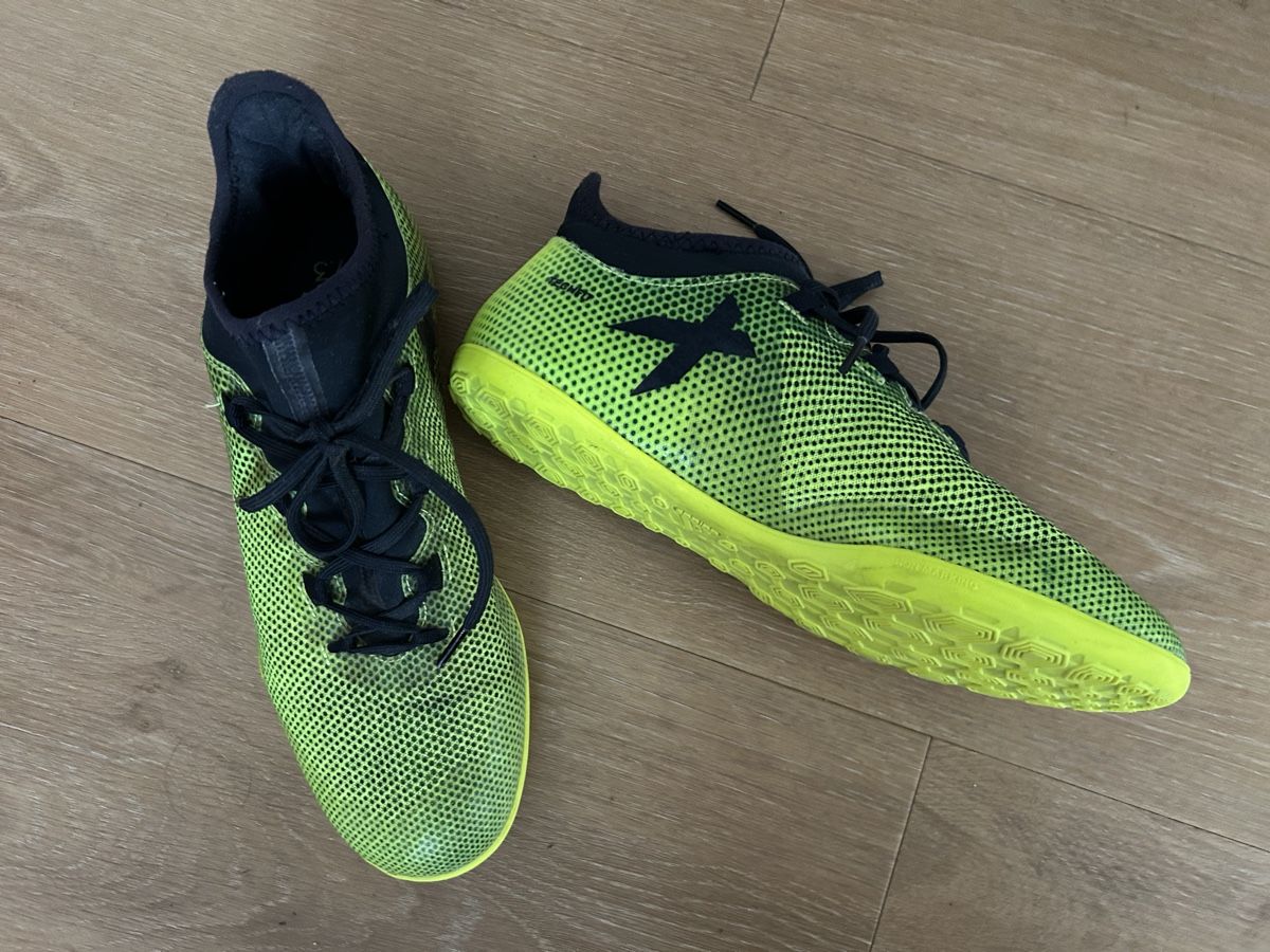 Scarpe da uomo: Adidas Techfit Hallenschuhe Grösse 42 2/3 – Usato da Lachen SZ venduto da rah_c6qj