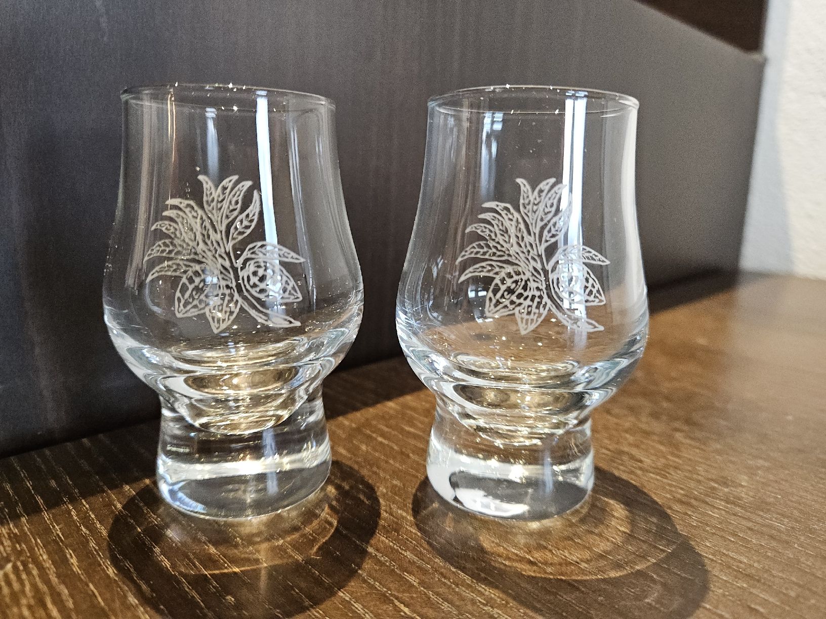 Gläser: Schnaps Glas sandgestrahltes Bild – Neu und originalverpackt aus Morschach von Hanswi 1