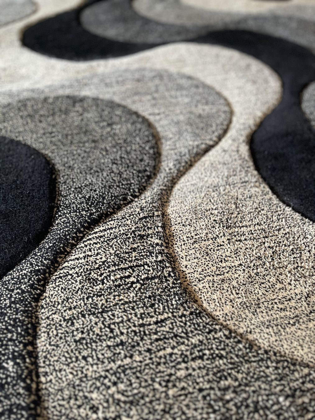 Tapis: handgetufteter moderner Teppich – Neuf (Voir description) à Arth par malkoush 2