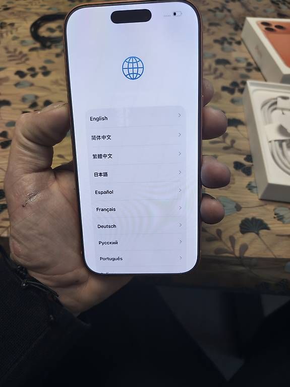 Portables: iPhone 17 pro  – D'occasion à Moghegno par giancarlo89 1