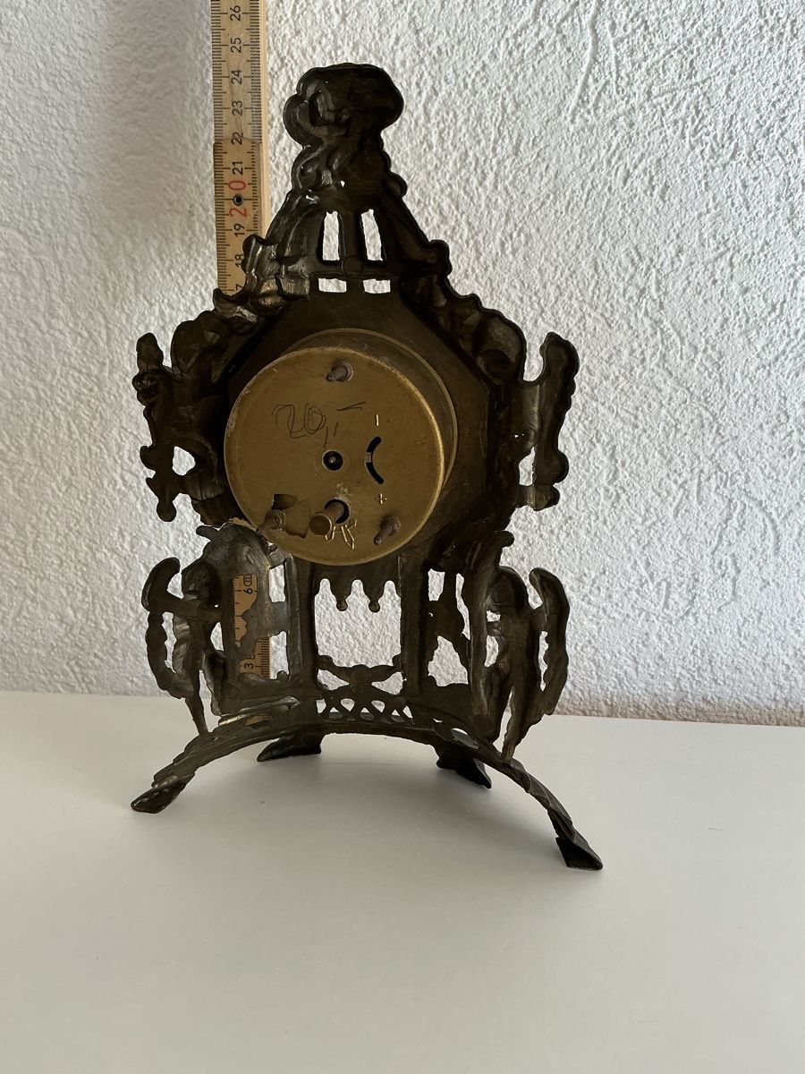Montres: Kleine  Uhr – D'occasion à Niederdorf par Betonrose 1