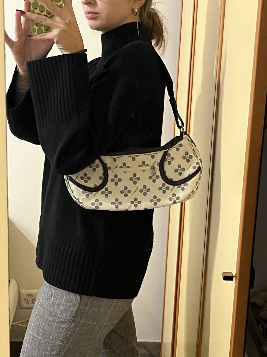 Borse da donna: Vintage RedWall shoulder bag – Usato da Vezia venduto da chi_byp8 5
