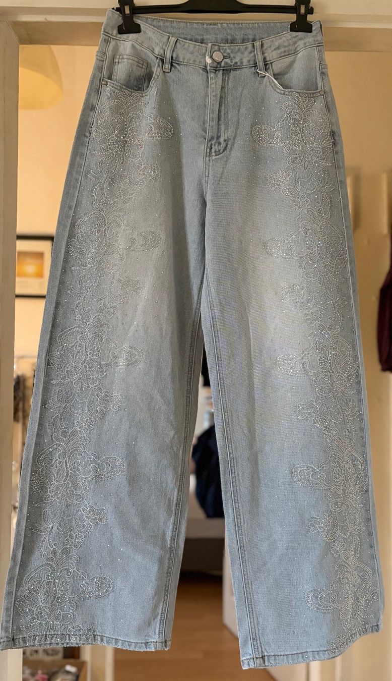 Jeans: JEANS WIDE AVEC STRASS! M – Nuovo e nell'imballaggio originale da Locarno venduto da NicoNion