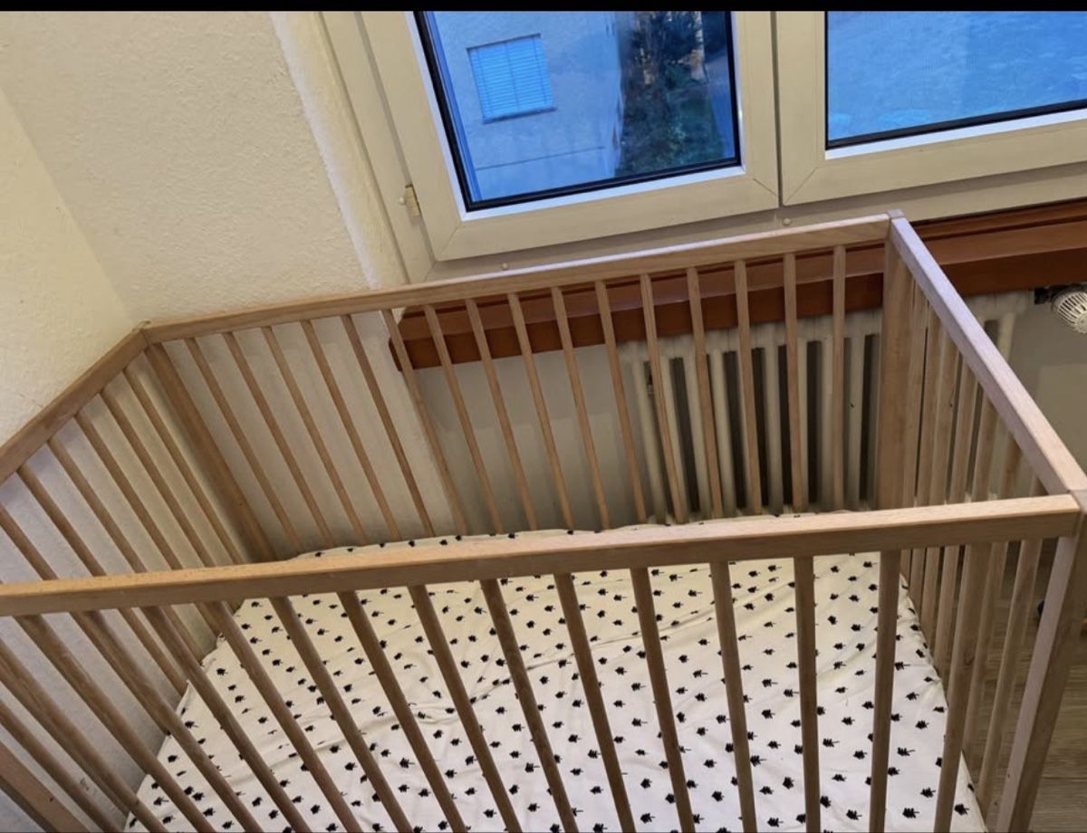 Lits: Babybett – D'occasion à Untersiggenthal par Dilosh.ch 1