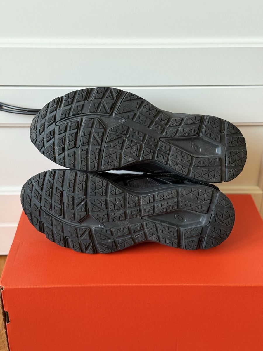 Asics Scarpe da uomo: ASICS JOG 100S Trainers Unisex 40 – Nuovo (secondo la descrizione) da Carouge GE venduto da gerelee 7