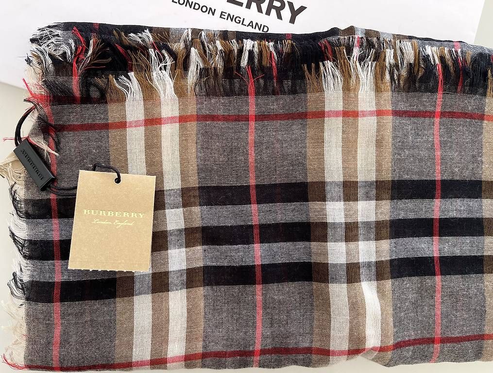 Foulards, Tücher & Schals: Sciarpa Burberry NUOVA – Neu und originalverpackt aus Lugano von luc_xdg5 2