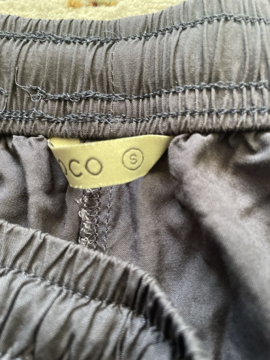 Pantaloni: Wunderschöne violette Baumwollhose Grösse S – Usato da Wahlen b. Laufen venduto da Salome7 1