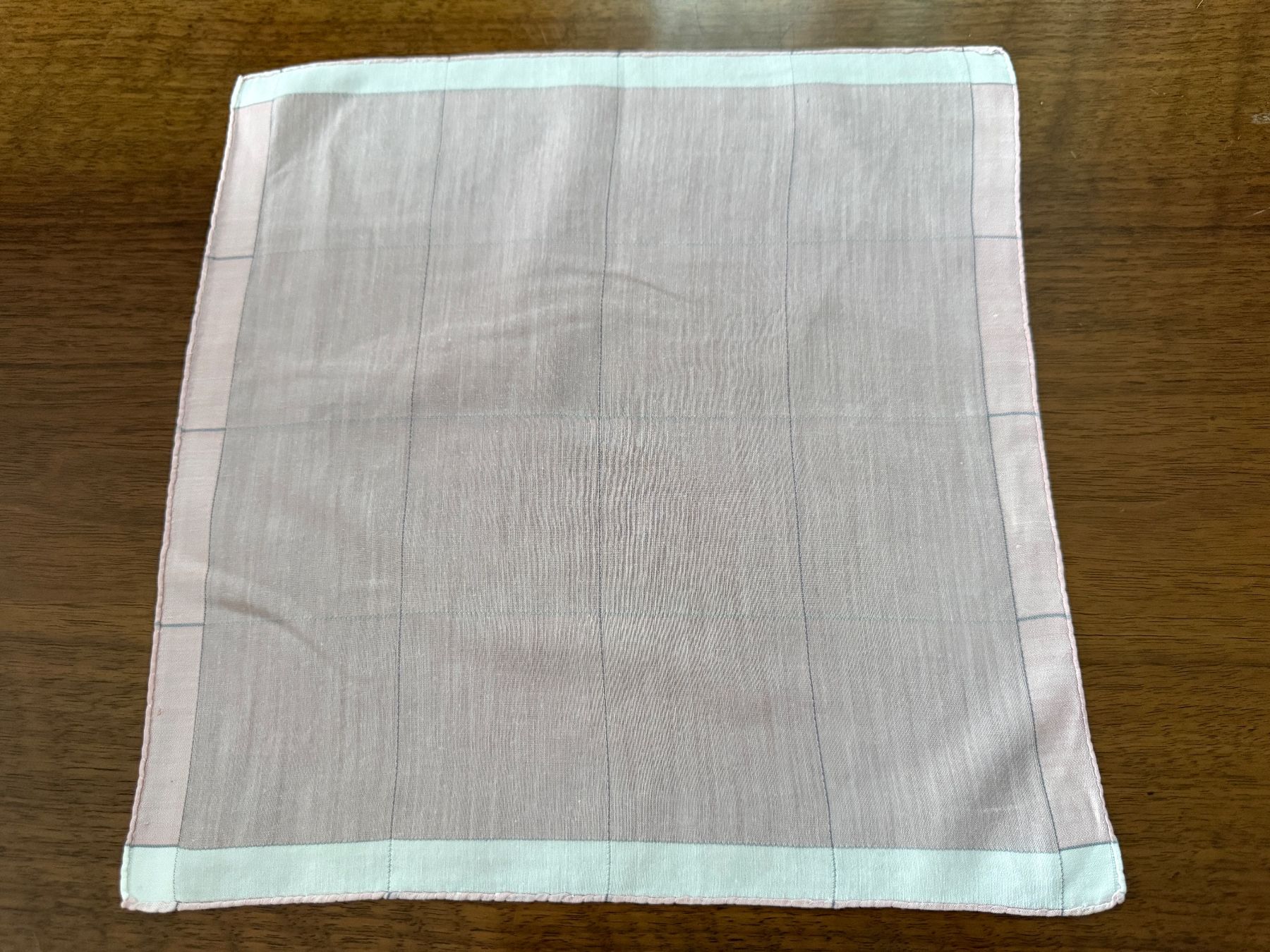 : Taschentuch Karomuster hellrosa 28x28cm – Usato da Erstfeld venduto da Mario_boe0 1