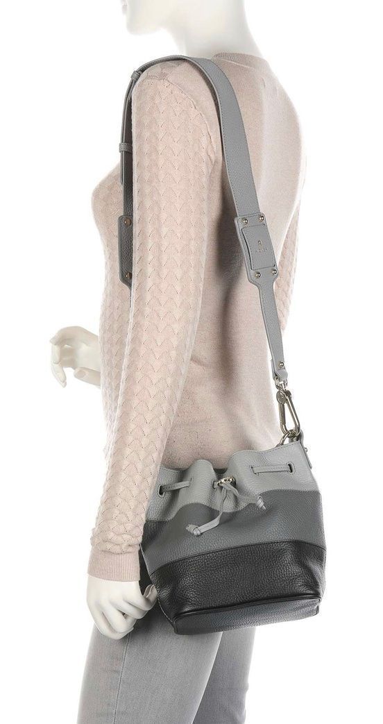 Aigner Taschen für Damen: AIGNER Tara Umhängetasche – Neu und originalverpackt aus Oberaach von Dandy2021 5