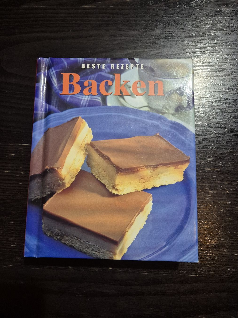 Libri: Backbuch "BESTE REZEPTE Backen" mit Bildern – Usato da Samedan venduto da cavilam