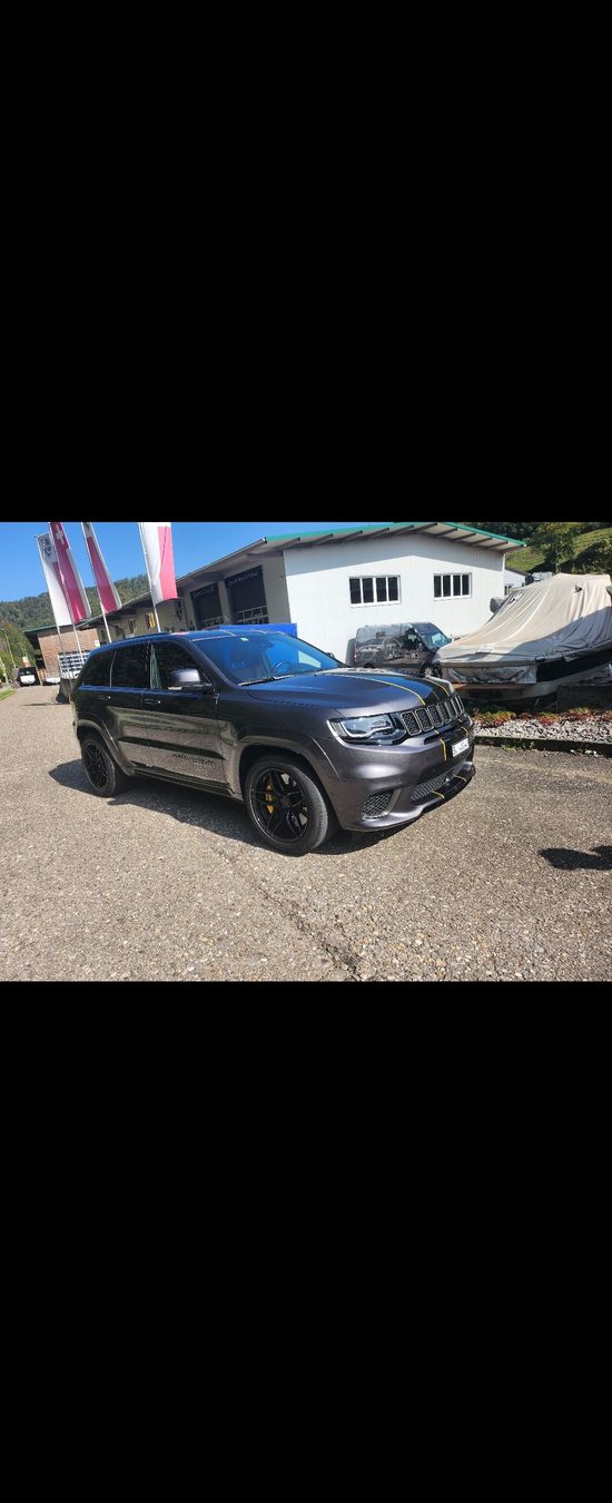 Jeep Autos: Grand Cherokee Trackhawk 6.2 V8 Hemi – Gebraucht aus Füllinsdorf von Pearl1 3