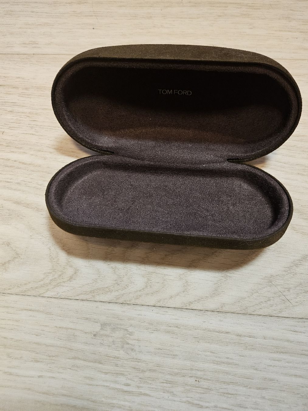 Altro in  Abbigliamento & Accessori: Boîtier à lunettes Tom Ford authentique – Usato da La Joux FR venduto da car_ck96 1