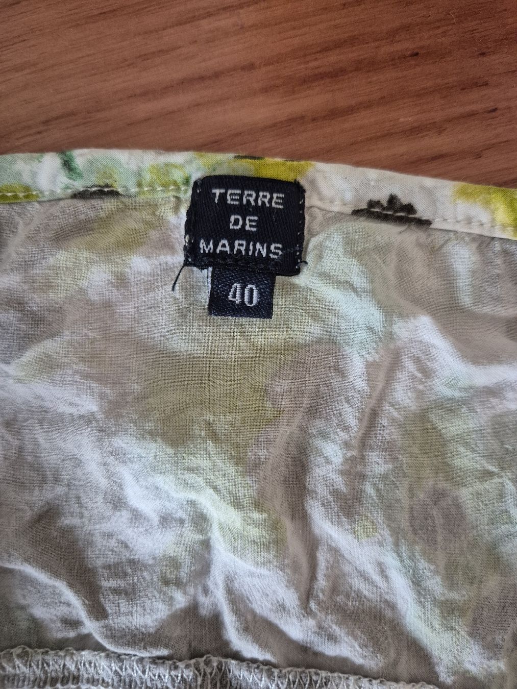 Top: Haut à fleurs léger Terre de Marins T40 – Usato da Yverdon-les-Bains venduto da somiou 2