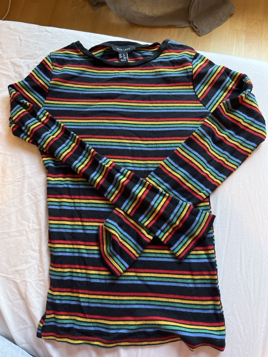 New Look T-shirt: rainbow longsleeve – Usato da Luzern venduto da janine_l