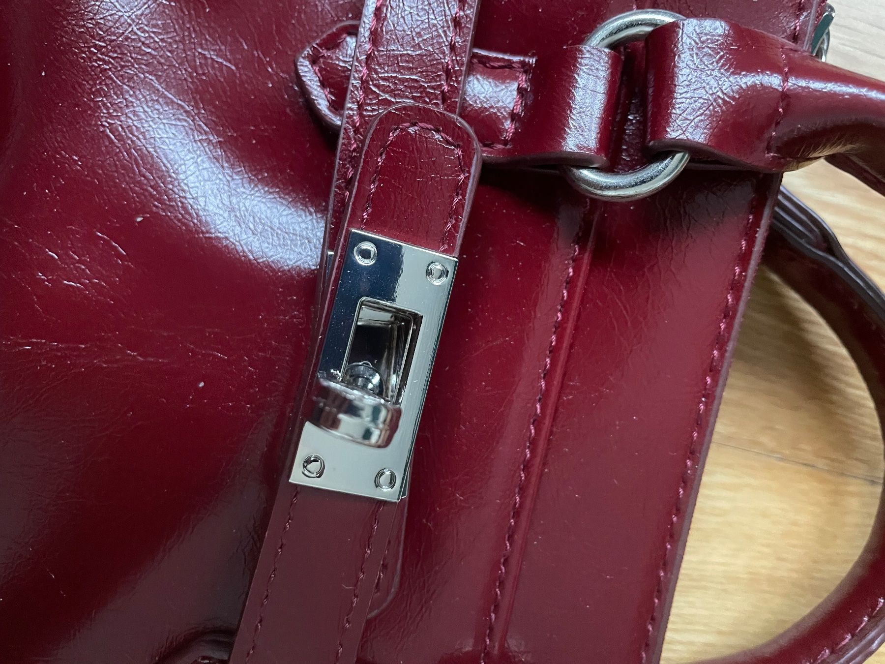 Taschen für Damen: Handtasche NEU – Neu und originalverpackt aus Luzern von sab_79qw 1