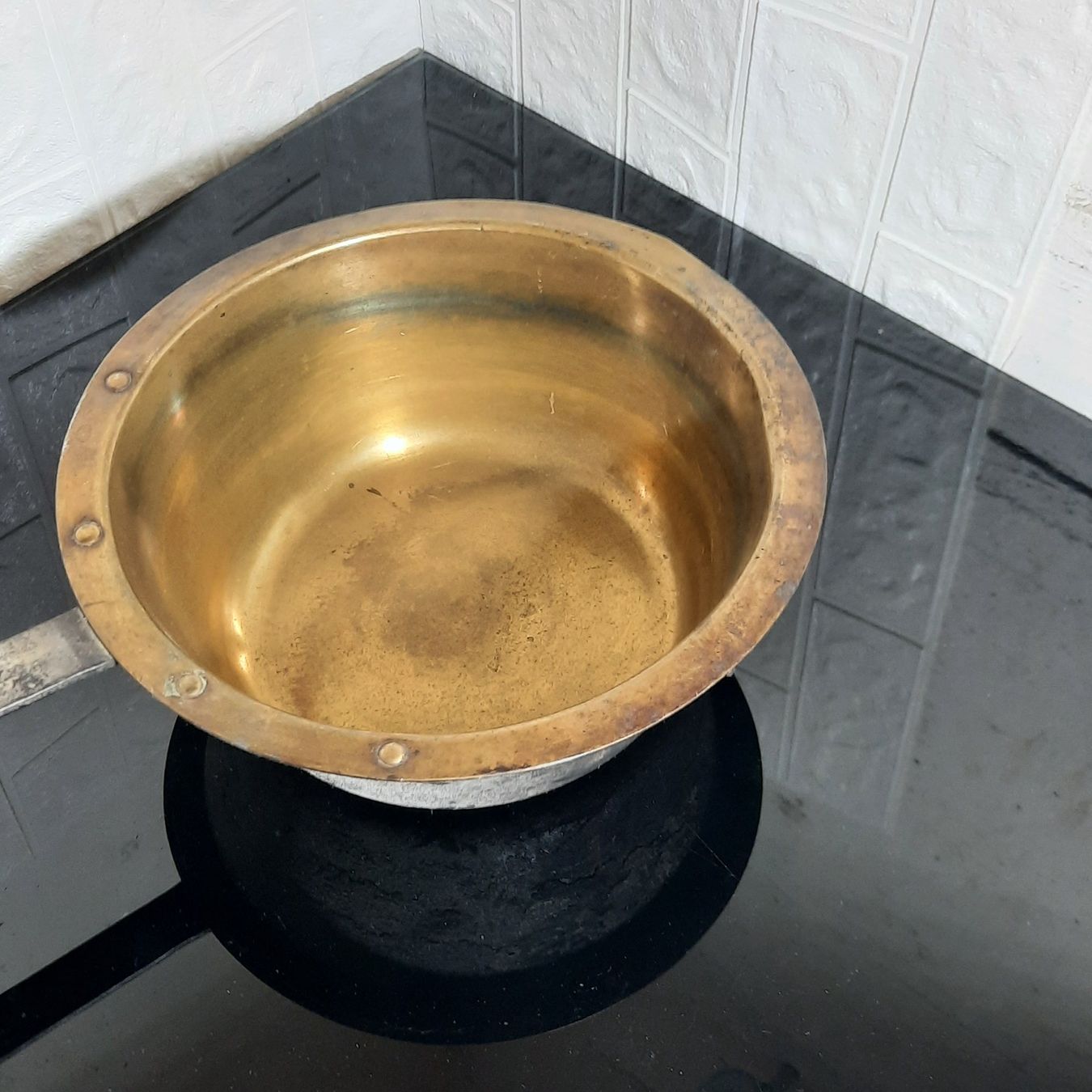 Poêles: Extrem robuste Kaminpfanne – D'occasion à Unterägeri par Altgoldschmuck 1
