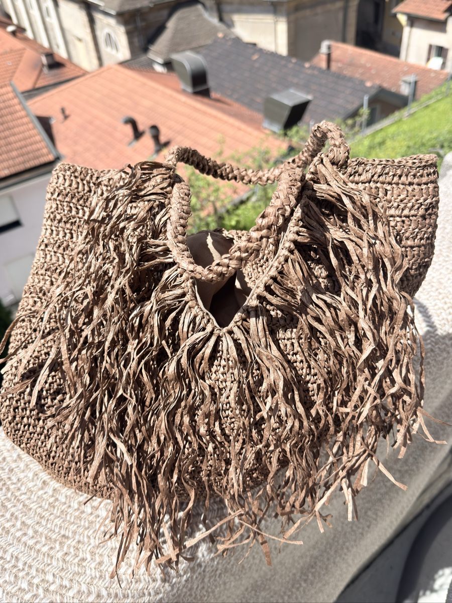 Borse da donna: Borsa in rafia  con frange - Handmade! – Nuovo e nell'imballaggio originale da Bellinzona venduto da bul_mvy5 3
