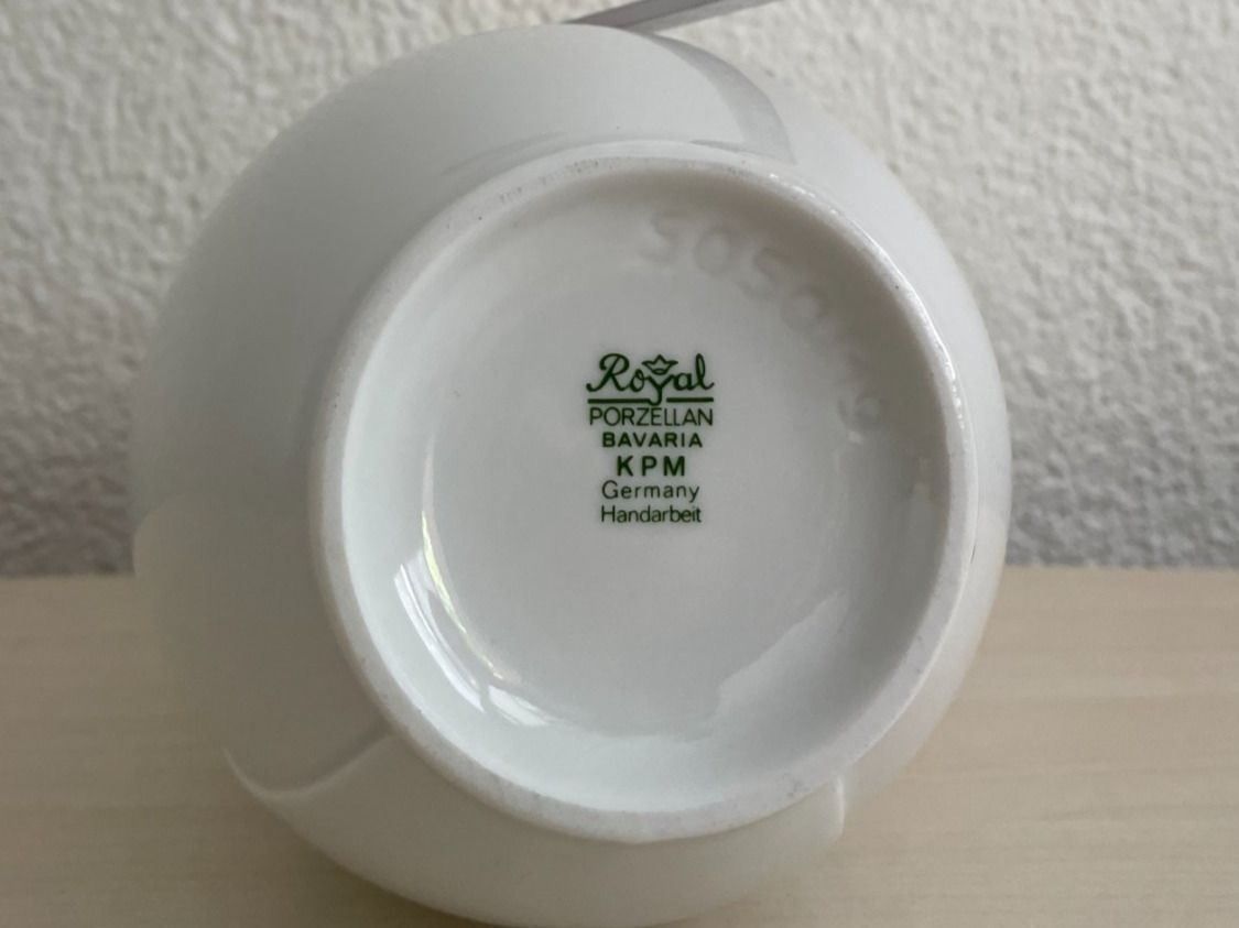 Vasen & Gefässe: Porzellan-Vase – Gebraucht aus Zug von Cry71 4
