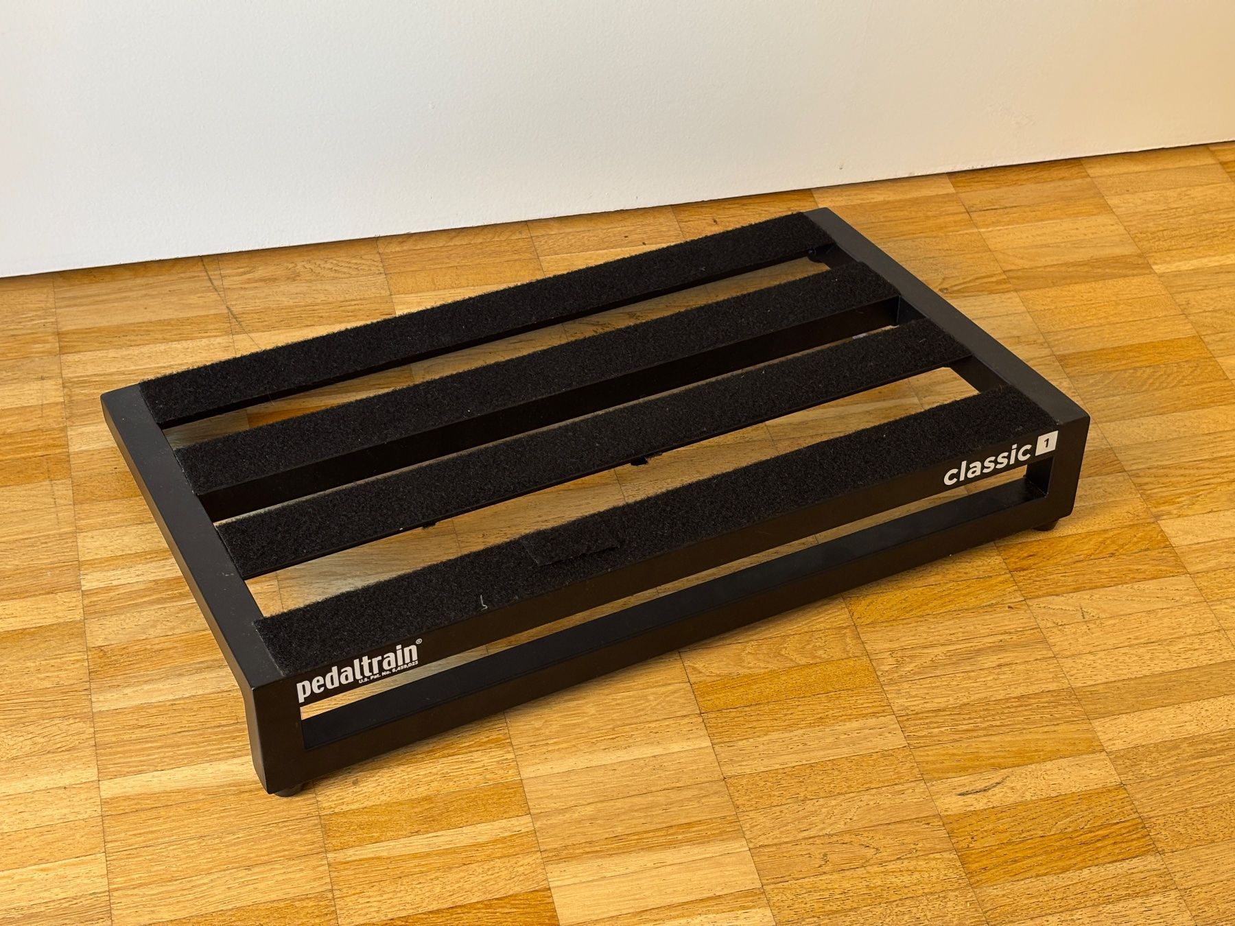 Pedaltrain Strumenti musicali: Pedaltrain Classic 1 Hardcase TC Koffer Pedalboard Gitarre – Usato da Basel venduto da Goldenera777 2