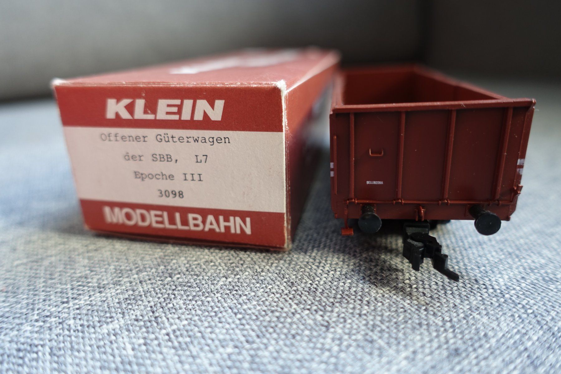 Kleinbahn Modellini di ferrovie: KLEIN Modellbahn_No. 3098, SBB offener Güterwagen_HO – Usato da Wallbach venduto da Sarrows 4