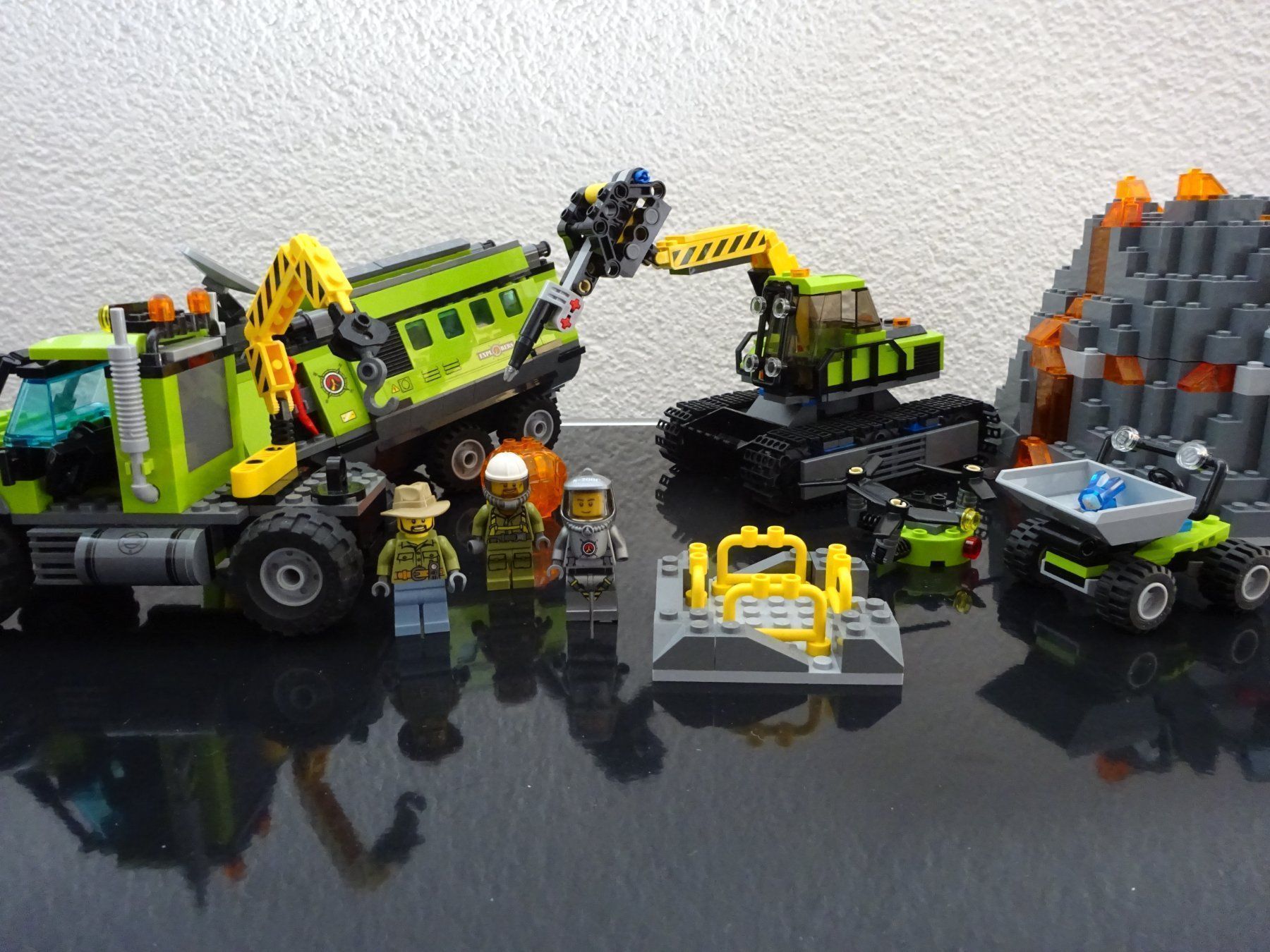 Lego Giocattoli: Lego City 60124 + 60121 – Usato da Bern venduto da Hero2.0 1