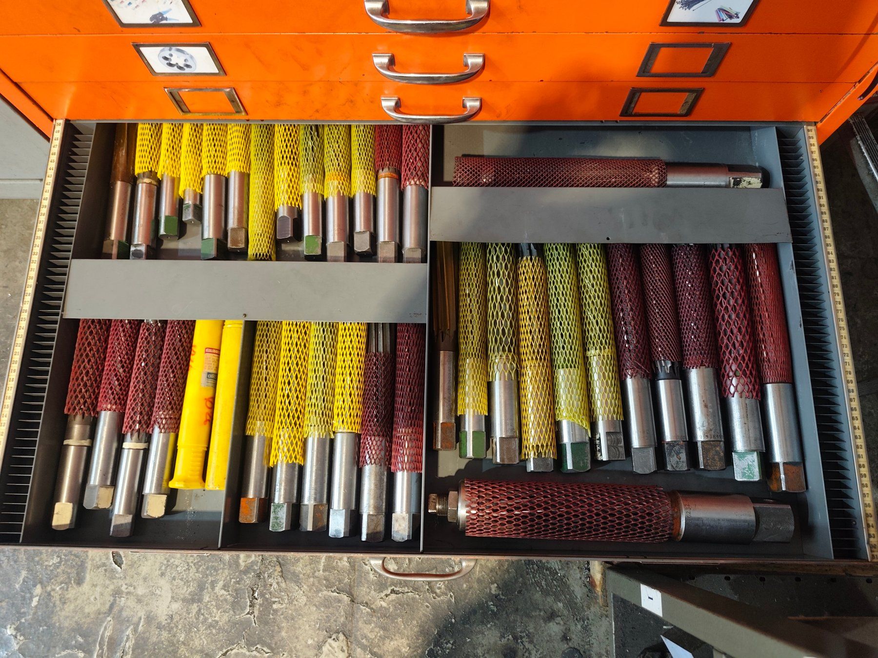Tous les outils: Reibahlen verstellbar HSS – D'occasion à Arbon par millpoint 3
