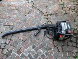 Echo PB-6000 rückentragbarer Laubbläser / Benziner mit Loch