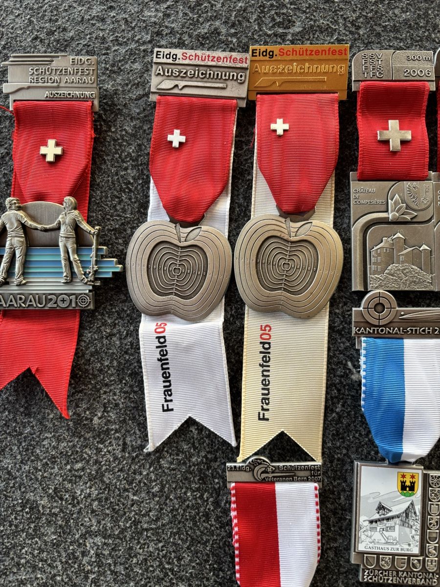 Médailles: Abzeichen Sammlung  – D'occasion à Udligenswil par Ktho 1