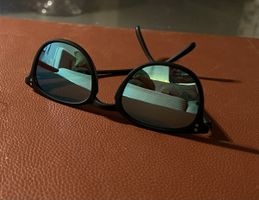 Sonnenbrille