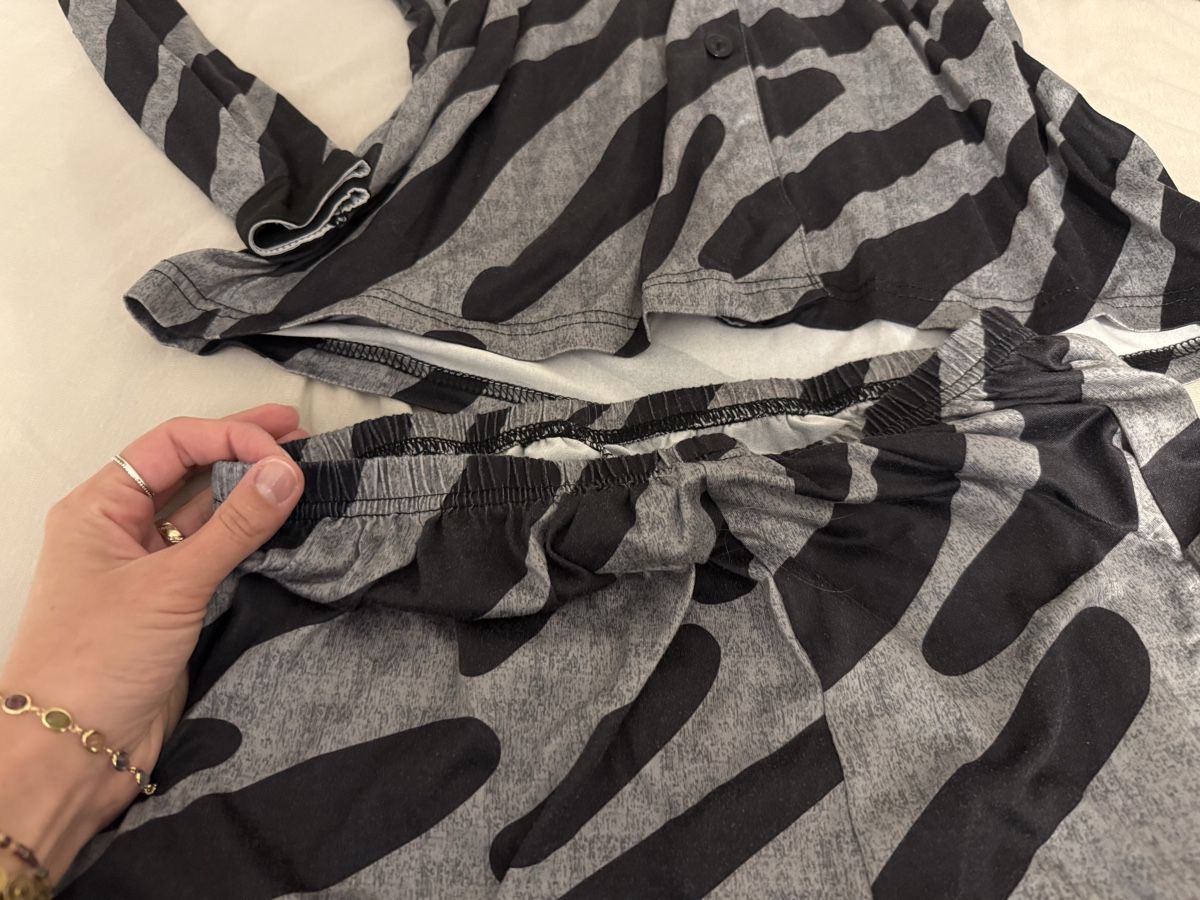 Negligees & Pigiami: Kuscheliger Zebra-Pyjama, Grösse M – Nuovo (secondo la descrizione) da Oberhofen Thun'see venduto da ClaudiaKelesh 2