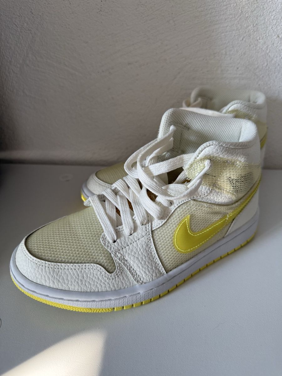 Nike Scarpe da donna: Nike Air Jordans 37.5 – Usato da Laax GR venduto da laga03 1