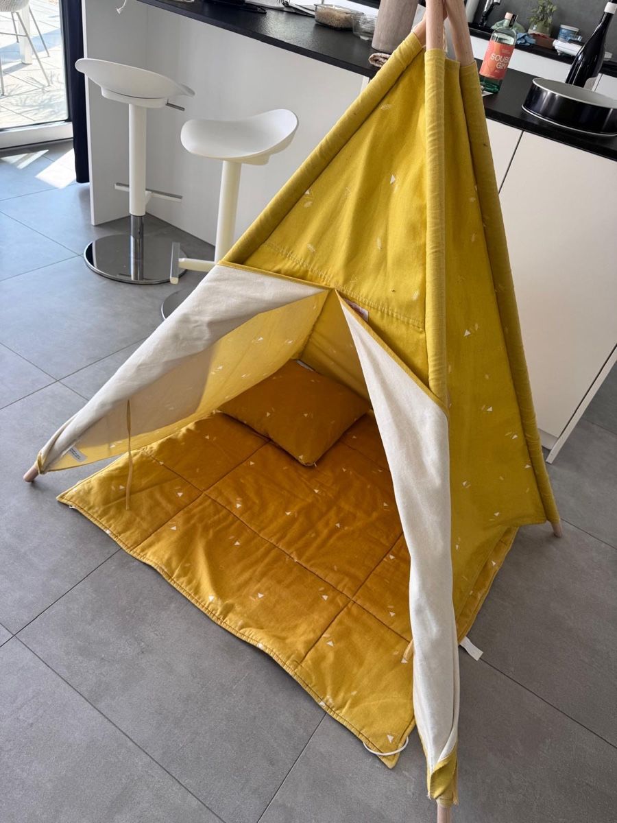 Sonstige Kinderbetten & -möbel: Tipi enfant moutarde avec coussin  – Gebraucht aus Evilard von abeille89
