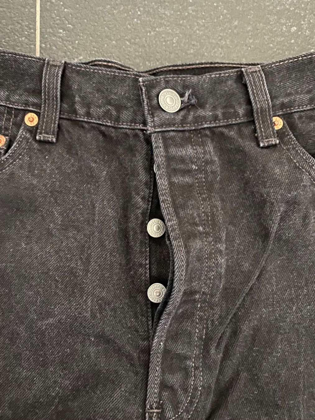 Levi's Hosen: Levis Jeans 501 vintage – Gebraucht aus Lützelflüh-Goldb von flu_q9tg 4
