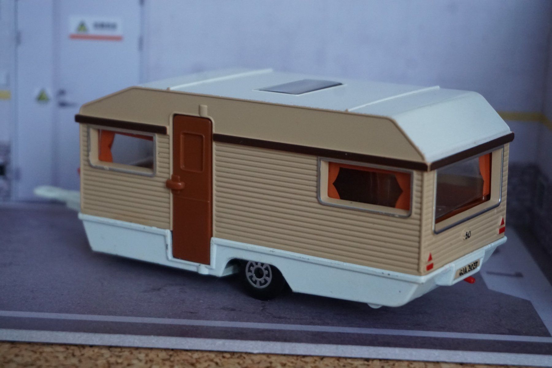 Matchbox Modellautos: Matchbox SK Europa Caravan ALT COOL !!!!!!!!!!!!!!!!!!!! – Gebraucht aus Reiden von Doppeldecker69 1
