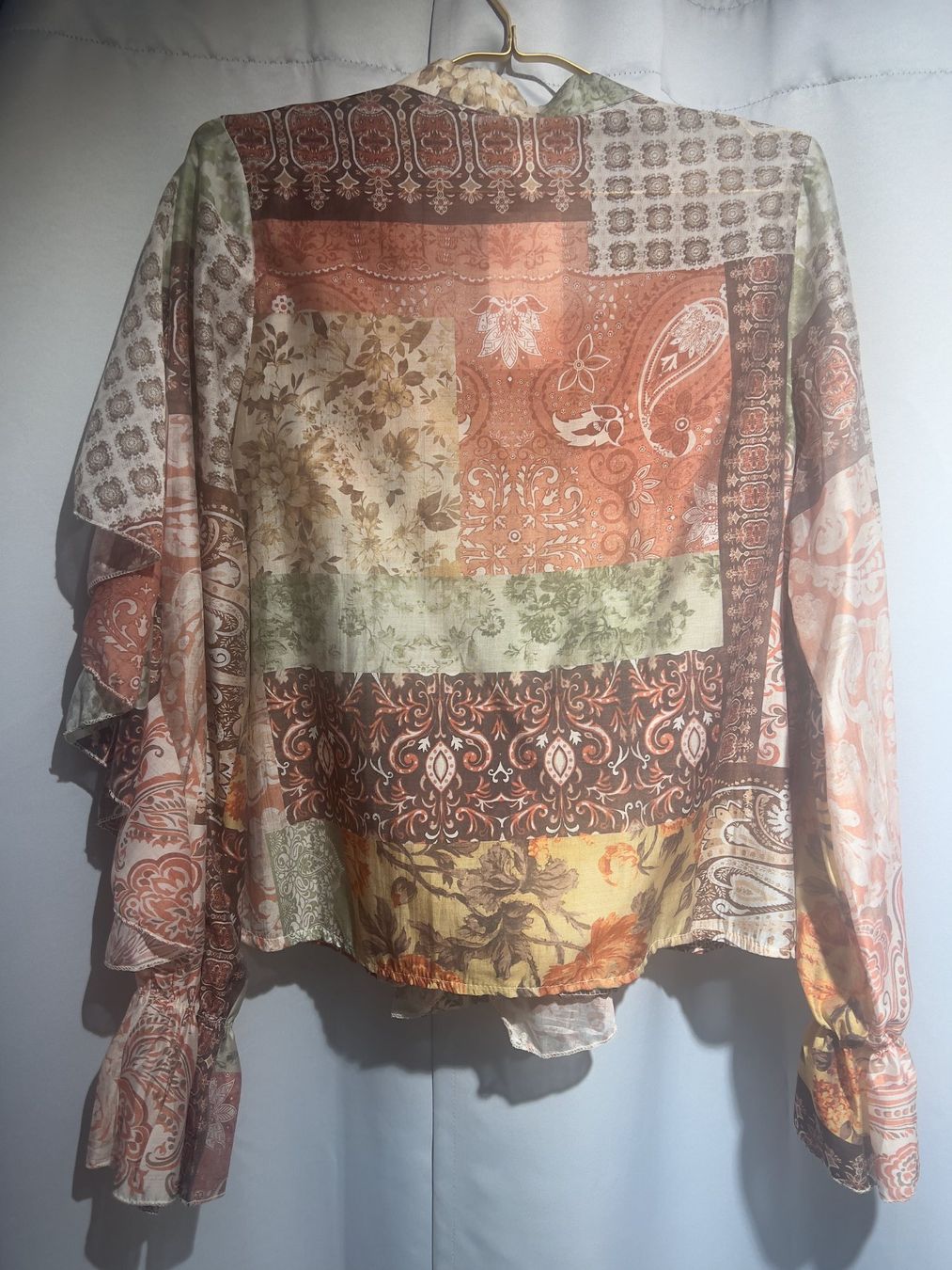 Chemisiers: Volant-Bluse im angesagten Patchworkstyle – Neuf avec emballage d'origine à Zürich par Naebeli 2